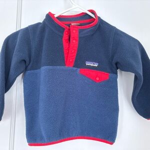 Patagonia Toddler’s Lightweight Synchilla Snap-T Pullover Fleece Blue Red, 3T